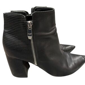 Marc Fisher black leather ankle pointed toe shoes size 9 1/2